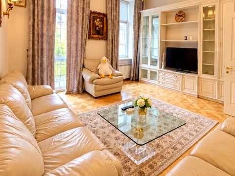 квартира за адресою Шовковична вул., 10