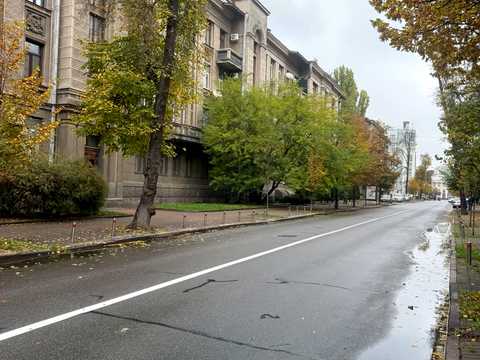 квартира за адресою Шовковична вул., 10