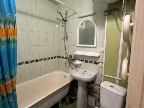 квартира за адресою Братиславська вул., 36/2