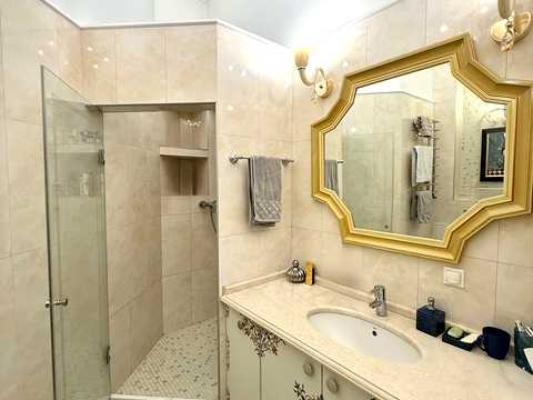 квартира за адресою Львів, Митрополита Андрея вул., 2