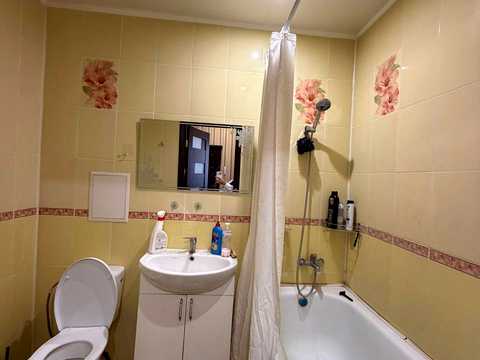 квартира за адресою Зарічанська вул., 9