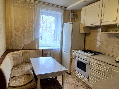 квартира по адресу Небесной Сотни просп. (Маршала Жукова), 32