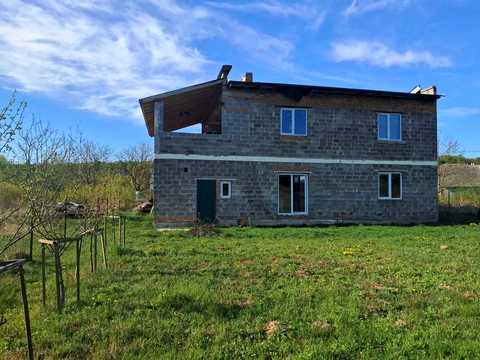 будинок за адресою с. Зарудці, Замкнута