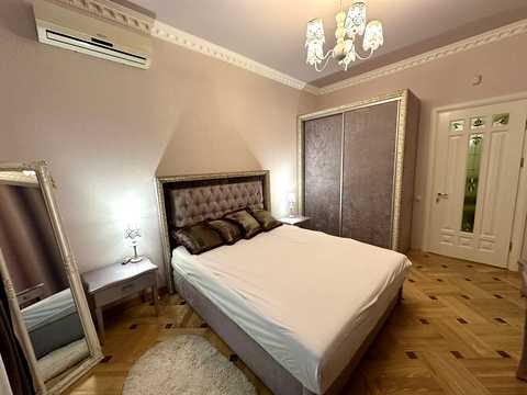 квартира за адресою Героїв Майдану вул. (Гвардійська), 18а