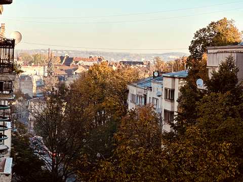 квартира за адресою Героїв Майдану вул. (Гвардійська), 18а