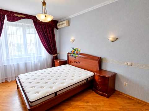 квартира за адресою Милославська вул., 45