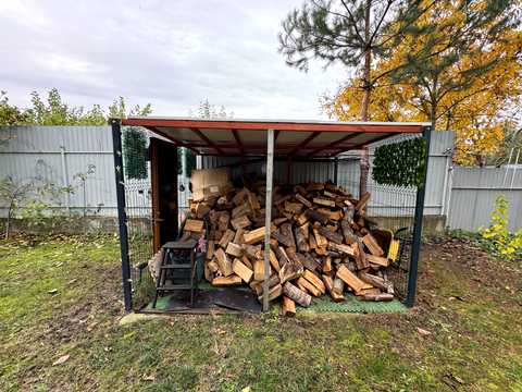 дом по адресу с. Хотяновка, Садовая ул.