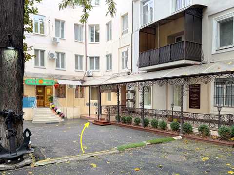 коммерческая по адресу Дерибасовская ул., 16