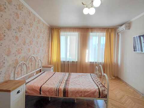 квартира за адресою Турівська вул., 18/20