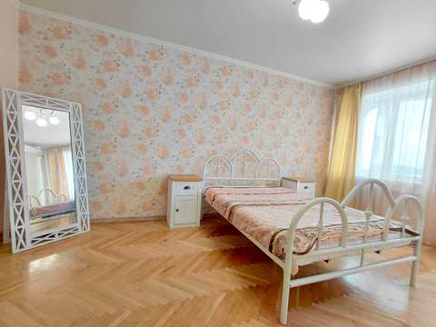 квартира за адресою Турівська вул., 18/20