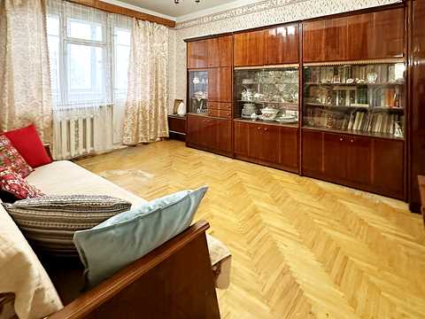 квартира за адресою Івано-Франківськ, Гната Хоткевича вул., 83