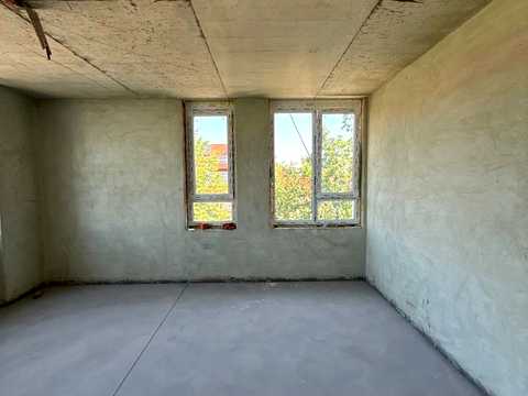 1879944279972344