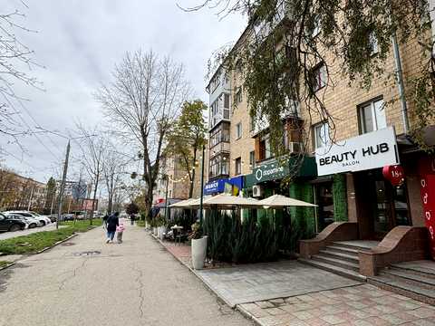 комерційна за адресою Харків, Науки просп. (Леніна), 37