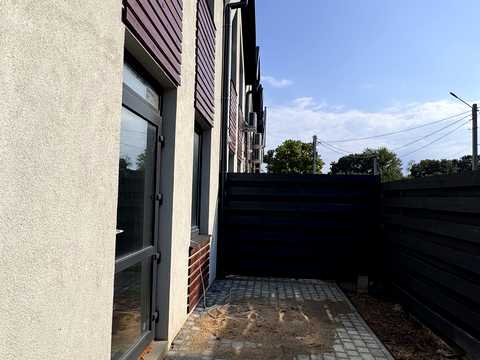 дом по адресу п. Лески, Паустовського