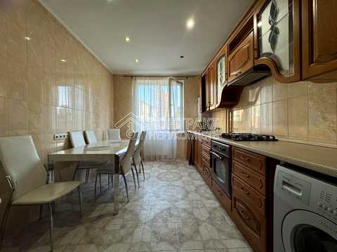 квартира за адресою Підлісна вул., 15а