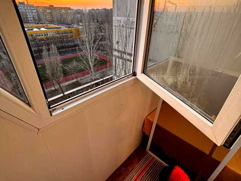 квартира за адресою Дніпро, Космонавтів вул., 4