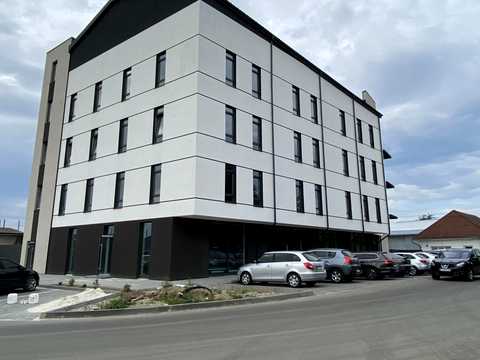 комерційна за адресою Джохара Дудаєва вул., 1