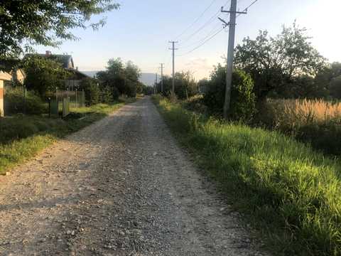 участок по адресу с. Модрычи,