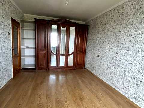 квартира за адресою Олександра Свіща вул. (Середня), 61