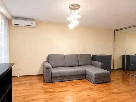 квартира за адресою Рубіновий бульв., 8