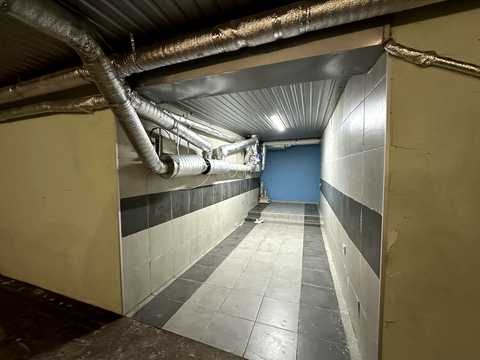 коммерческая по адресу Саксаганского ул., 45