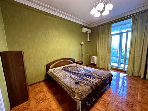 квартира за адресою Будівельників вул., 32/2