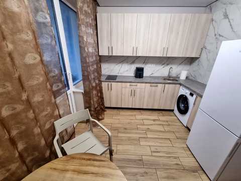 квартира за адресою Сергія Данченка вул., 32