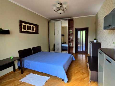 квартира за адресою Братська вул., 5