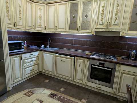 квартира за адресою Тролейбусна вул., 26