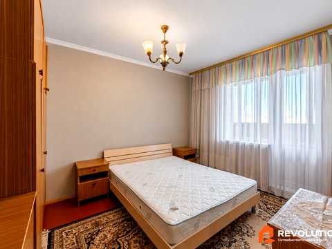 квартира за адресою Ревуцького вул., 10/2