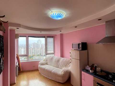 квартира по адресу Анны Ахматовой ул., 13