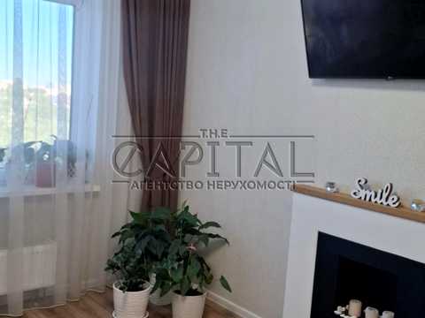 квартира за адресою Юнацька вул., 1