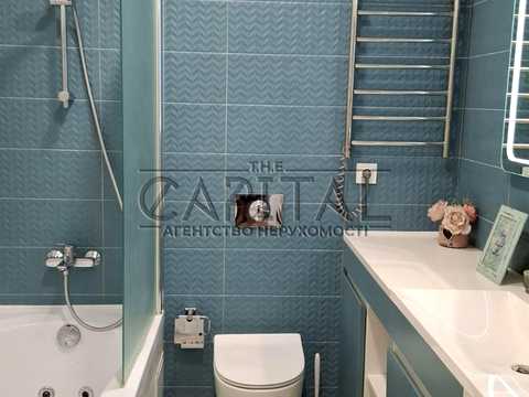 квартира за адресою Юнацька вул., 1