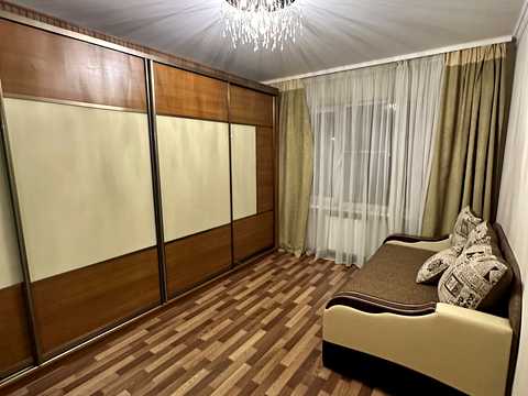 квартира за адресою Бориса Гмирі вул., 10/40