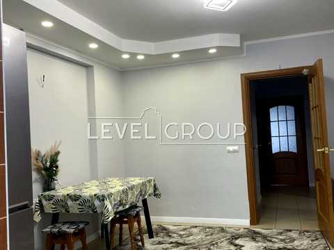 квартира за адресою Київ, Драгоманова вул., 8-А