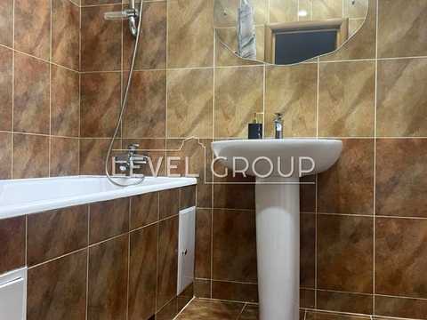 квартира за адресою Київ, Драгоманова вул., 8-А