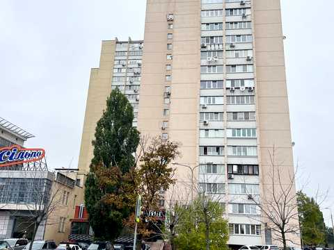 квартира за адресою Дарницький бульв., 8