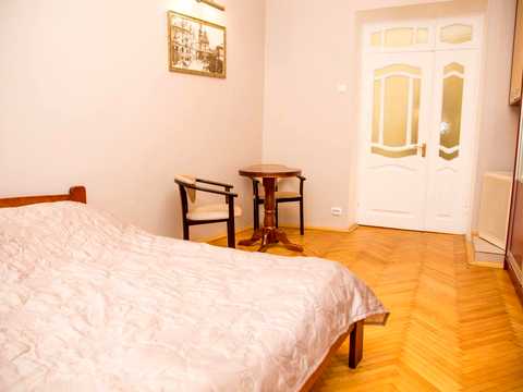 квартира по адресу Черноморская ул., 3