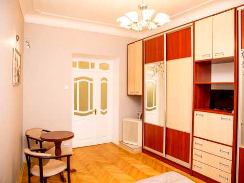 квартира по адресу Черноморская ул., 3