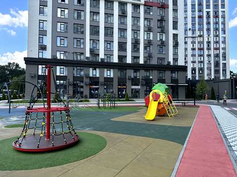 квартира за адресою Любомира Гузара просп. (Космонавта Комарова), 15
