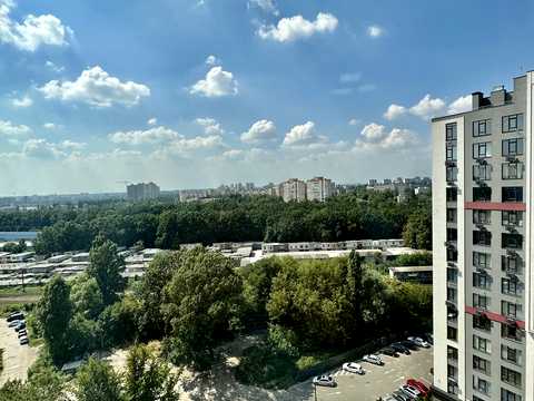квартира за адресою Любомира Гузара просп. (Космонавта Комарова), 15