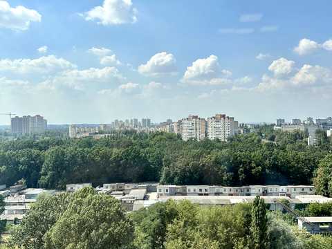 квартира за адресою Любомира Гузара просп. (Космонавта Комарова), 15