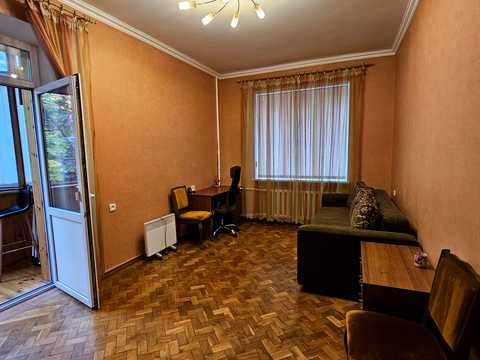 квартира по адресу Леси Украинки бульв., 4