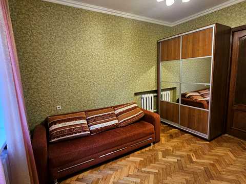 квартира по адресу Леси Украинки бульв., 4