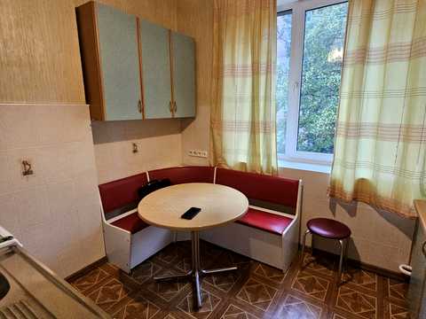 квартира по адресу Леси Украинки бульв., 4