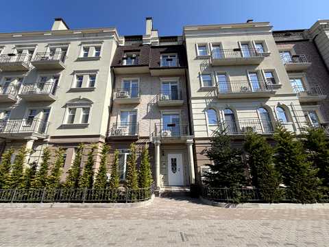 квартира за адресою Травневий пров., 4