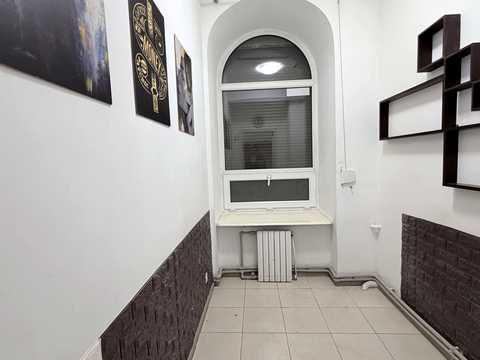 коммерческая по адресу Новосельского ул., 84