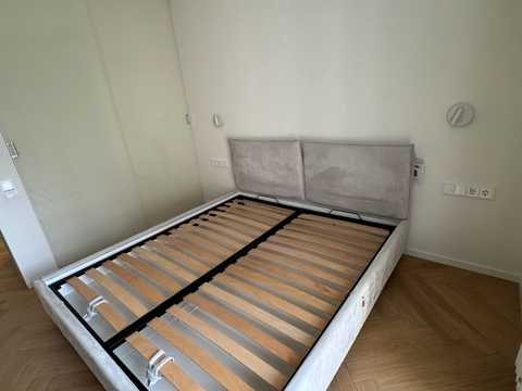 квартира за адресою Салютна вул., 2к6