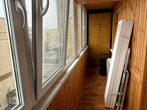 квартира по адресу Перемоги ул., 1
