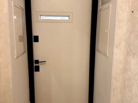 комерційна за адресою Ніни Строкатої вул. (Буніна), 37